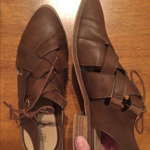 BEAST shoes size 7.5